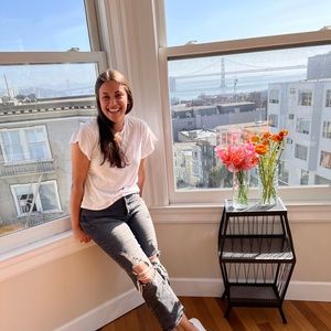 Meet your Posher, Anika